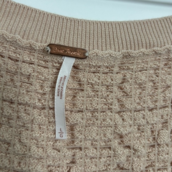 Free People Rosehip Cardi in Rose Water size large Lettuce trim Bohemian 90s - Picture 15 of 16